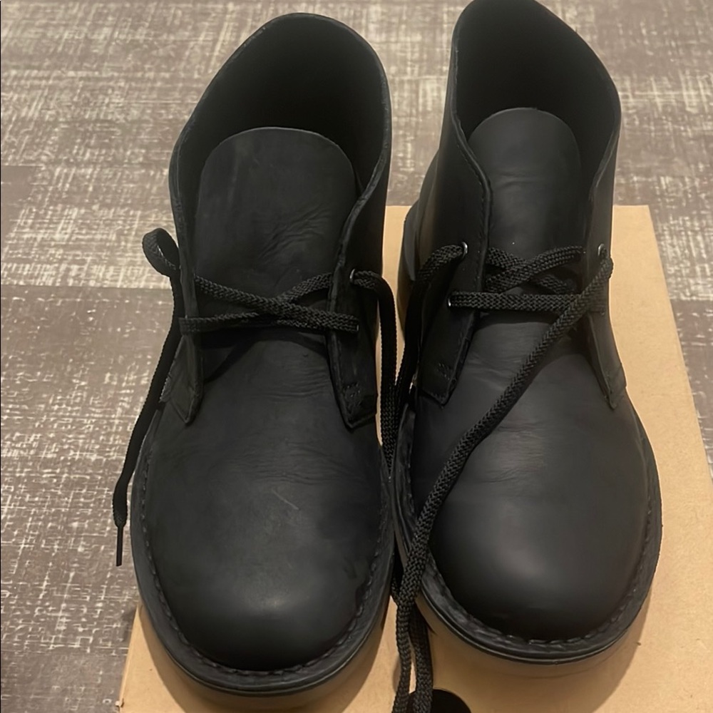 Clarks - Picture 4 of 11
